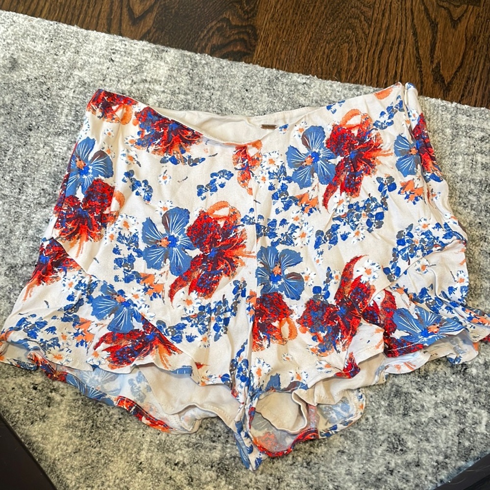 Free People Floral Shorts - Size 6